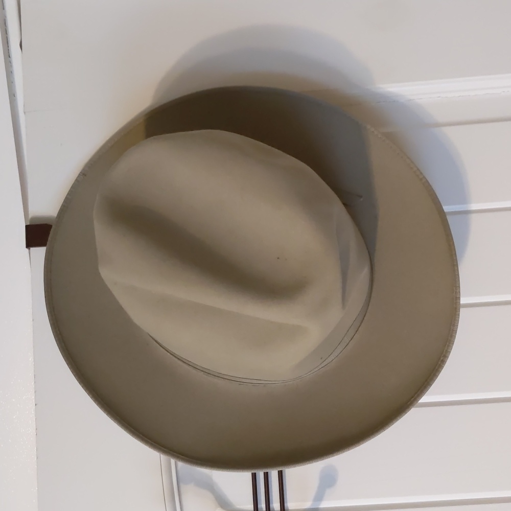 Woll lt grey flat brim fadora 7 3/8